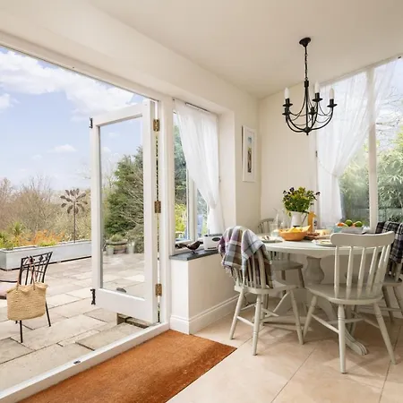 Holiday home Lambriggan Court *
