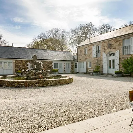 Holiday home Lambriggan Court Perranzabuloe